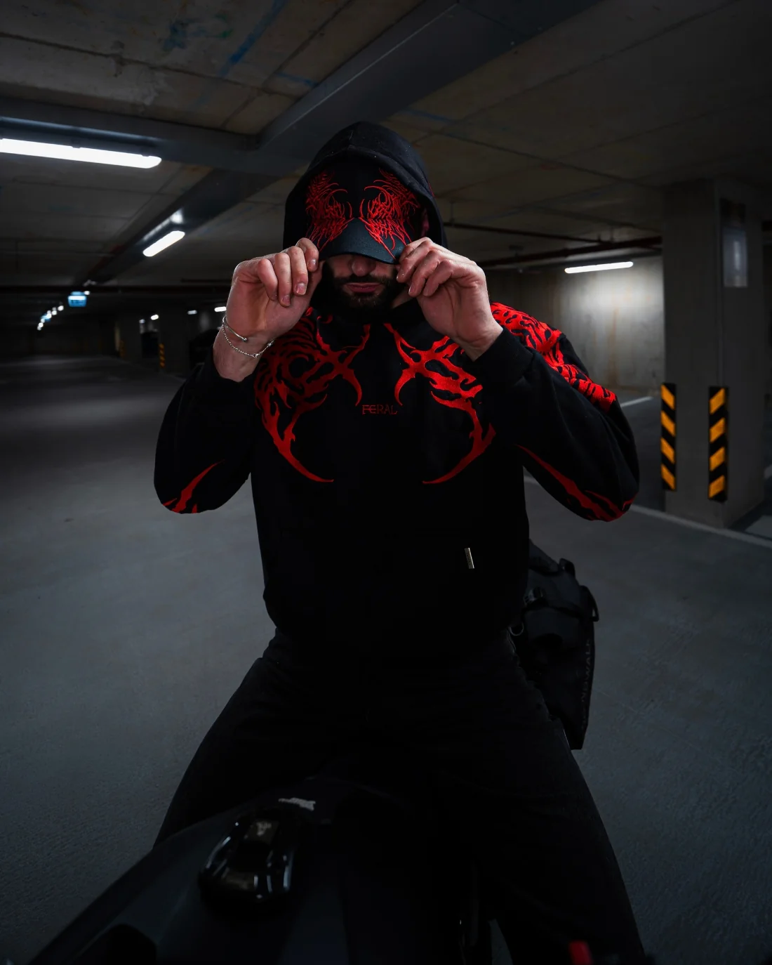 FERAL CONSUMED SIGIL CAP RED h